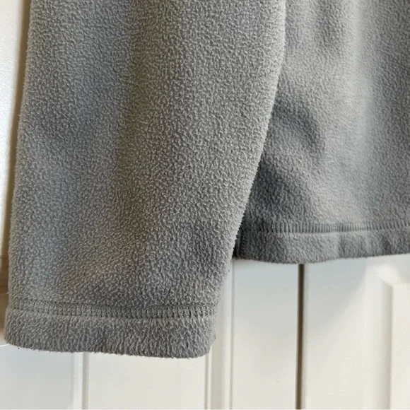 The North Face Mens Quarter Zip Fleece Pullover in Gray, Size M - Picture 5 of 8